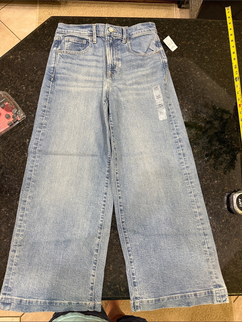 Gap Denim Women's Wide-Leg Light Wash Jeans